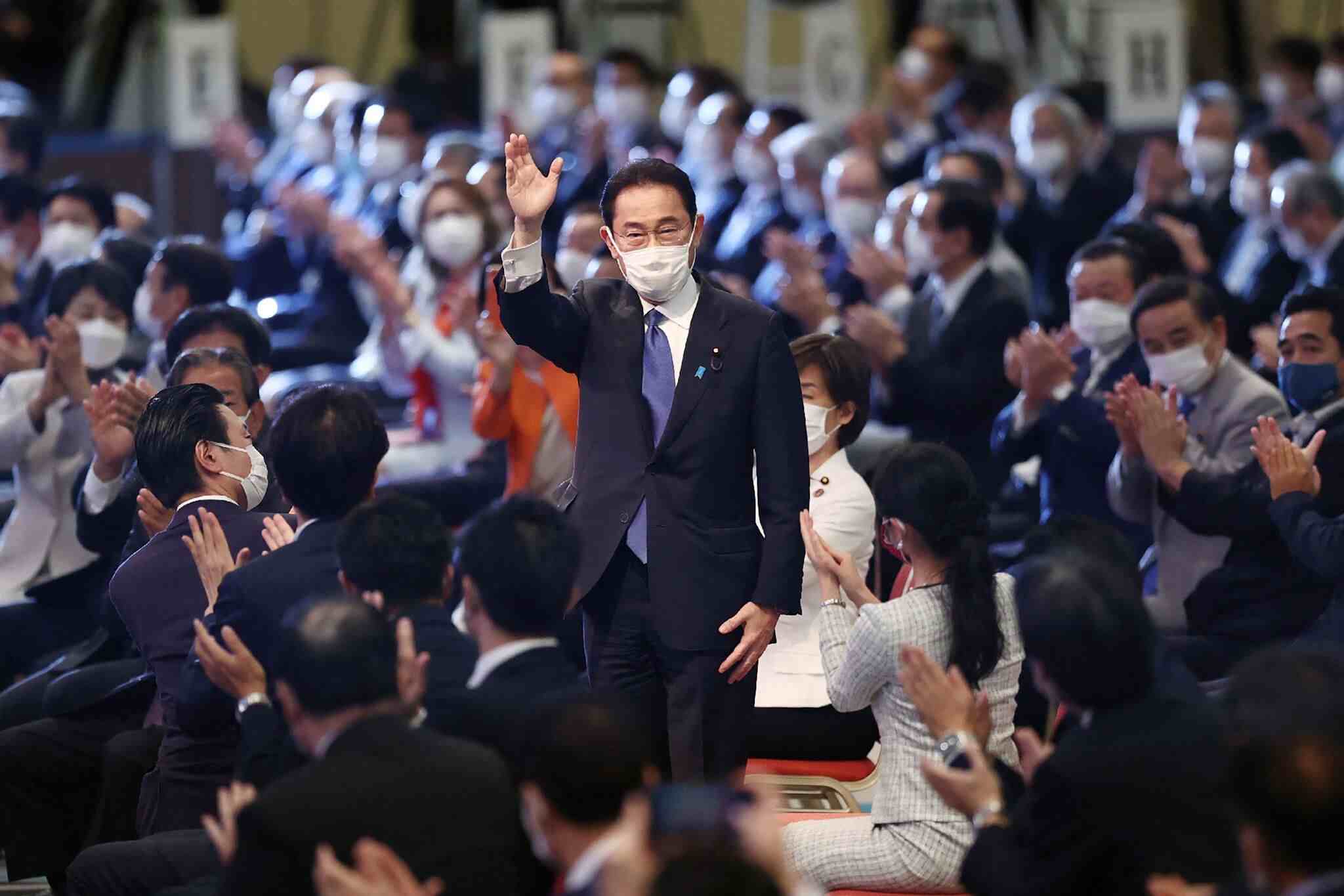 Establishment Prevails in Pick for Japan’s Prime Minister