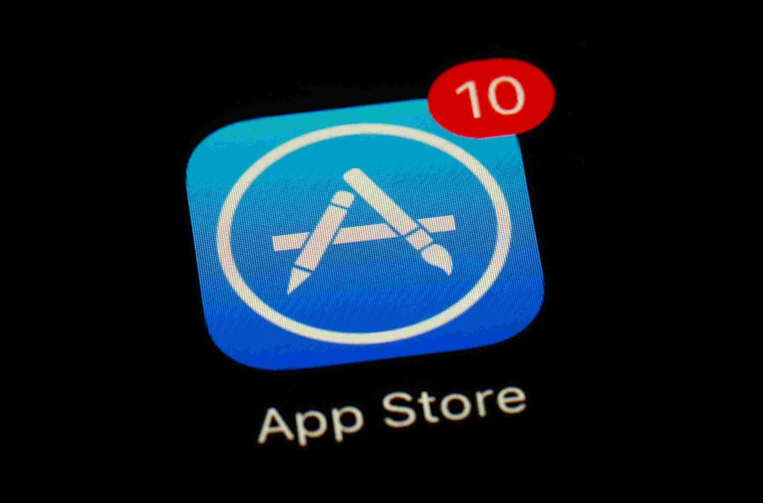 Apple can delay changes to App Store rules, appeals court says. (1) (1)