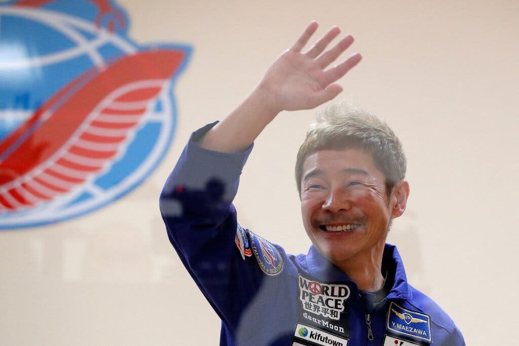 Japanese Billionaire Arrives at Space Station