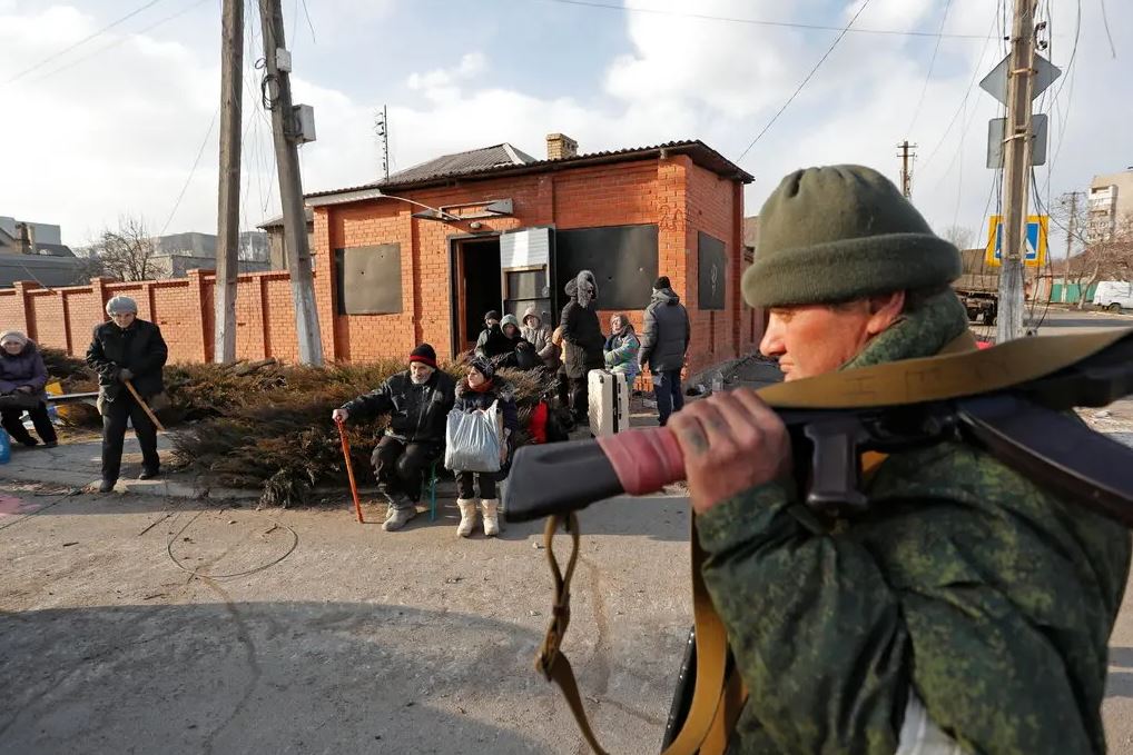 As the war in Ukraine moves into its second month, fears grow of Mariupol’s fall to Russia
