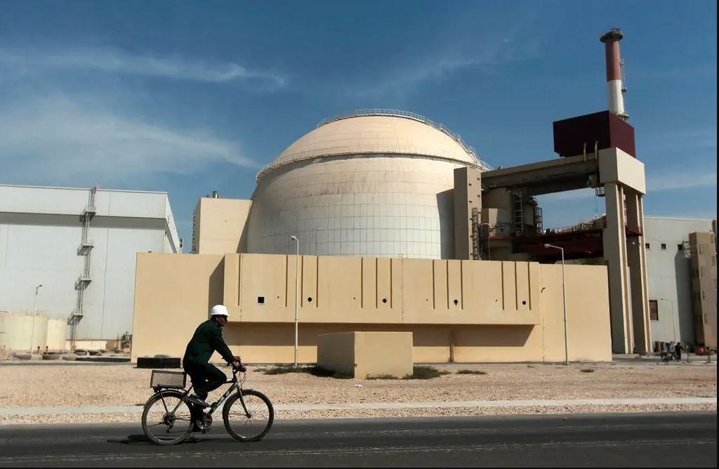 Iran Nuclear Deal Nears Completion, but Russia Poses Complication