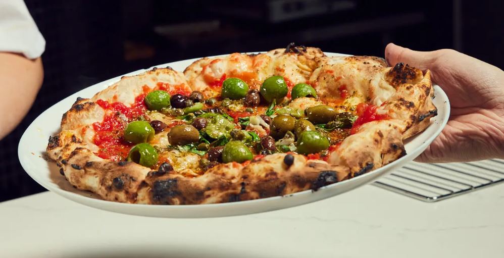 Perfecting Neapolitan Pizza in Los Angeles, With Help From Tokyo