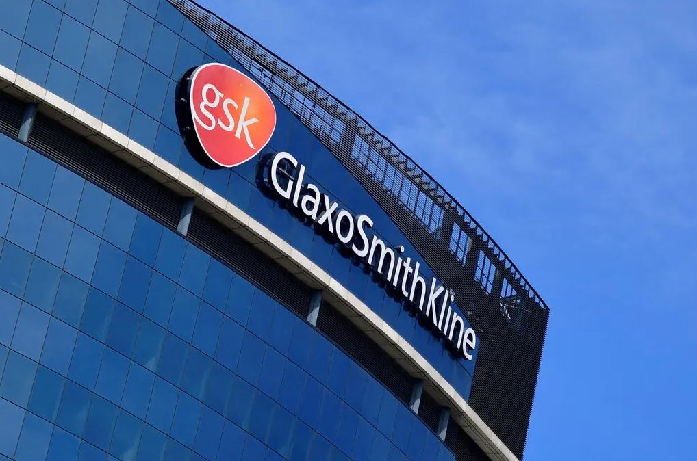 The F.D.A. suspends use of a Glaxo antibody drug in the U.S. as an Omicron subvariant spreads