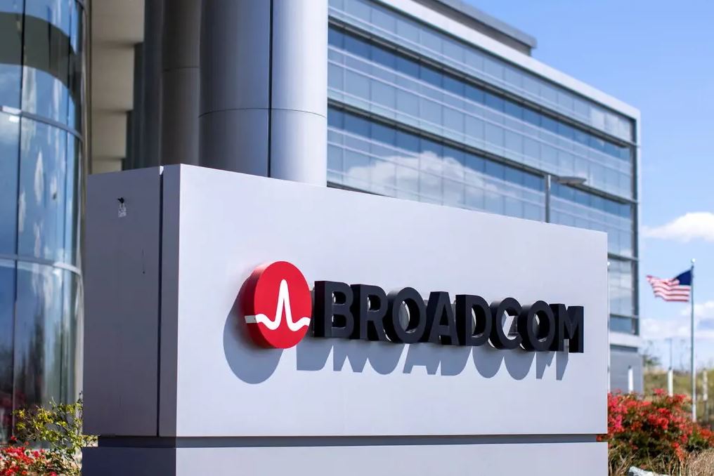 Broadcom in Talks to Acquire VMware, the Cloud Computing Company