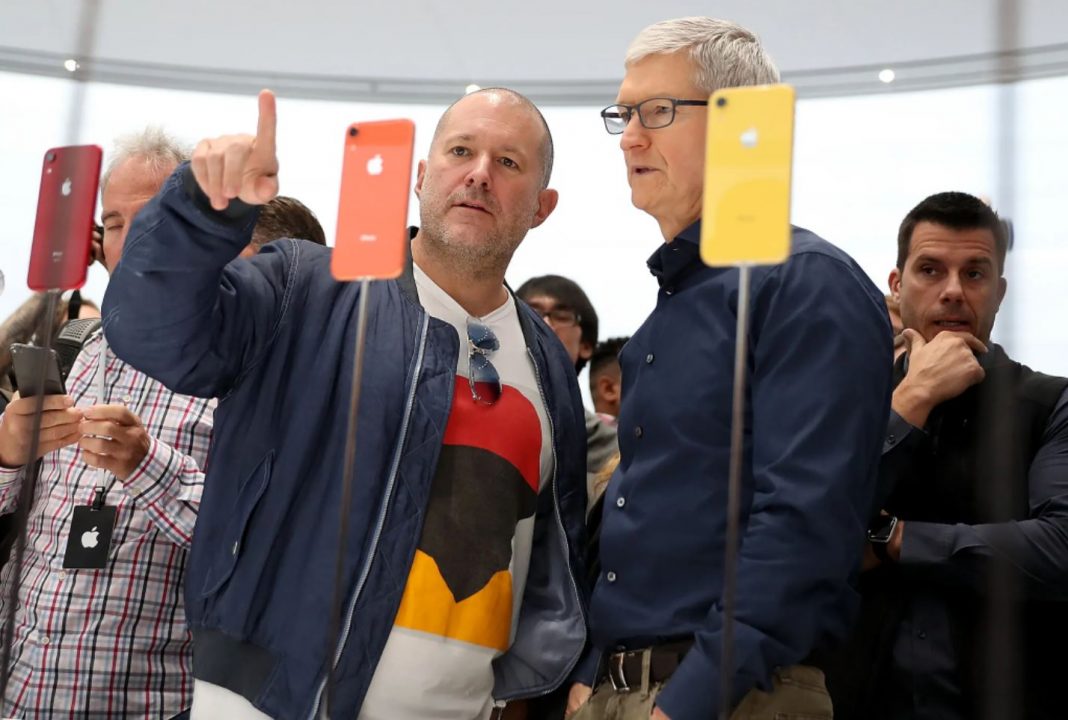 How Technocrats Triumphed at Apple