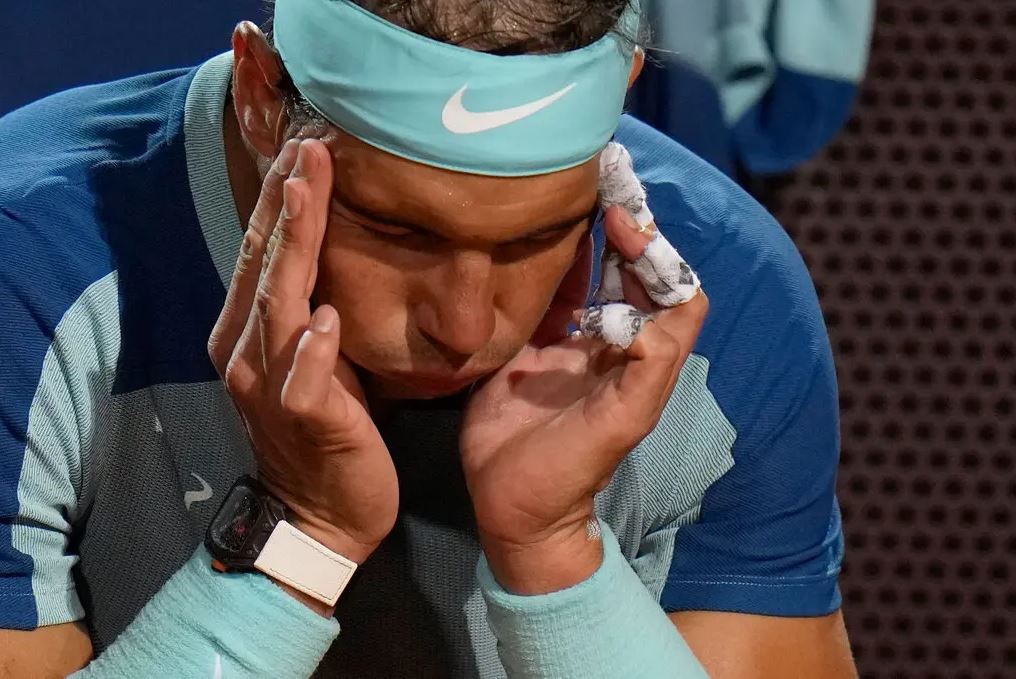 Rafael Nadal Falls Apart on Clay, Just in Time for the French Open