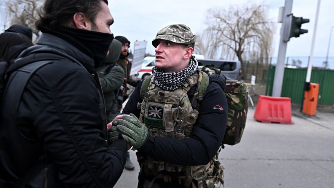 In Ukraine, U.S. Veterans Step In Where the Military Will Not
