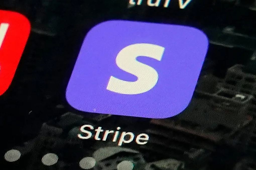 Stripe, the payments start-up, lowers internal valuation 28 percent