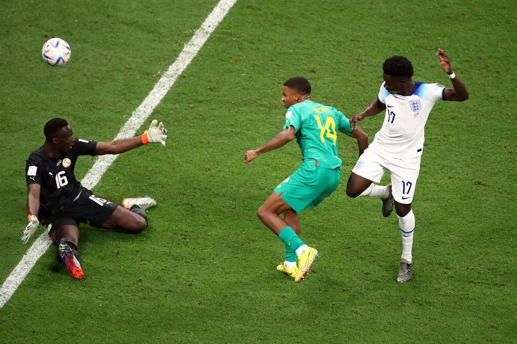 England gets a jolt from its youngest player in a rout of Senegal