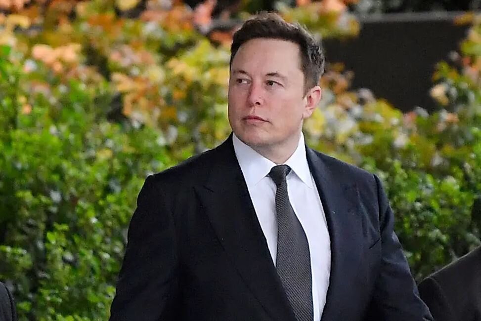 In an effort to reduce costs even more, Musk has reshuffled Twitter's legal team
