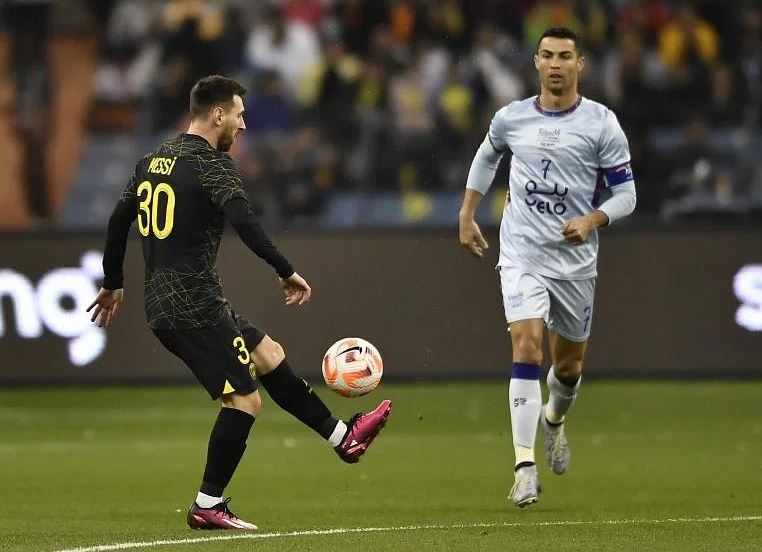 Ronaldo and Messi Renew Rivalry as 10-Man PSG Claims Victory Over Riyadh Season Team in Exhibition Match