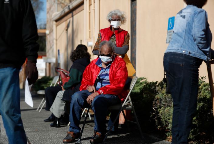 For Older Americans, the Pandemic Is Not Over