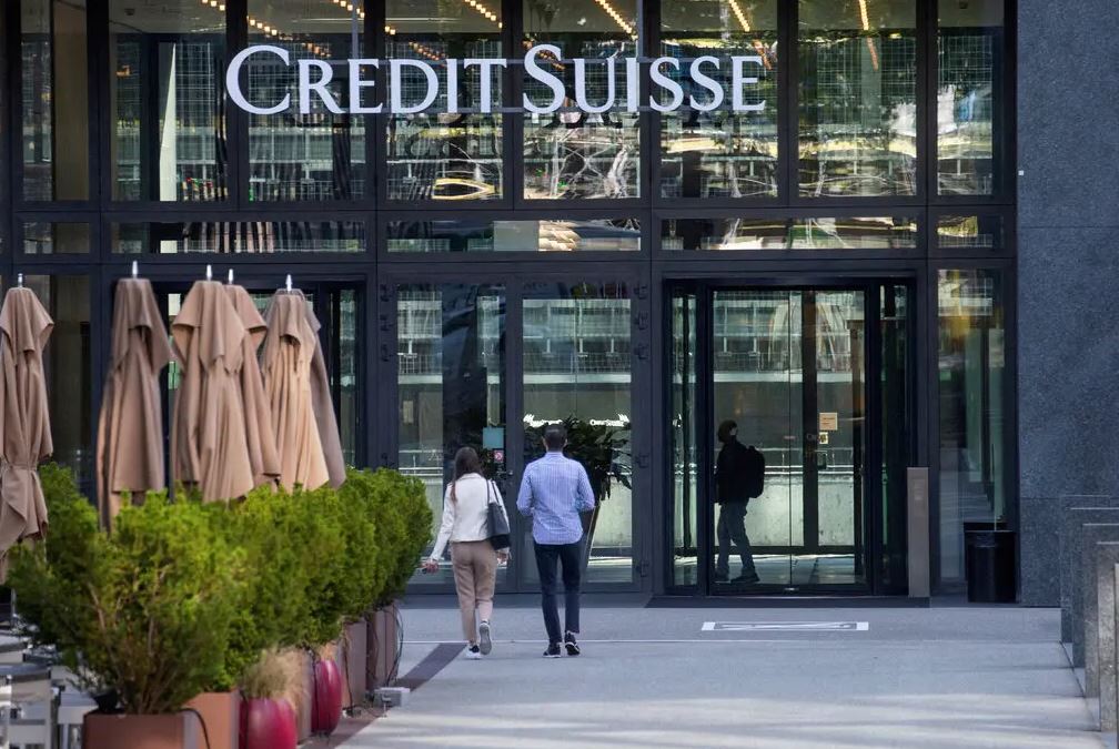 Credit Suisse to Borrow Up to $54 Billion From Central Bank