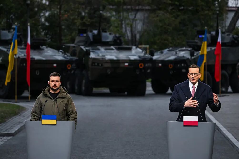 Zelensky Gets Hero’s Welcome in Poland, Cementing Ukraine’s Ties