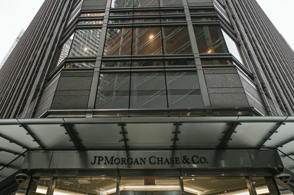 JPMorgan to Pay $290 Million in Settlement With Epstein’s Victims