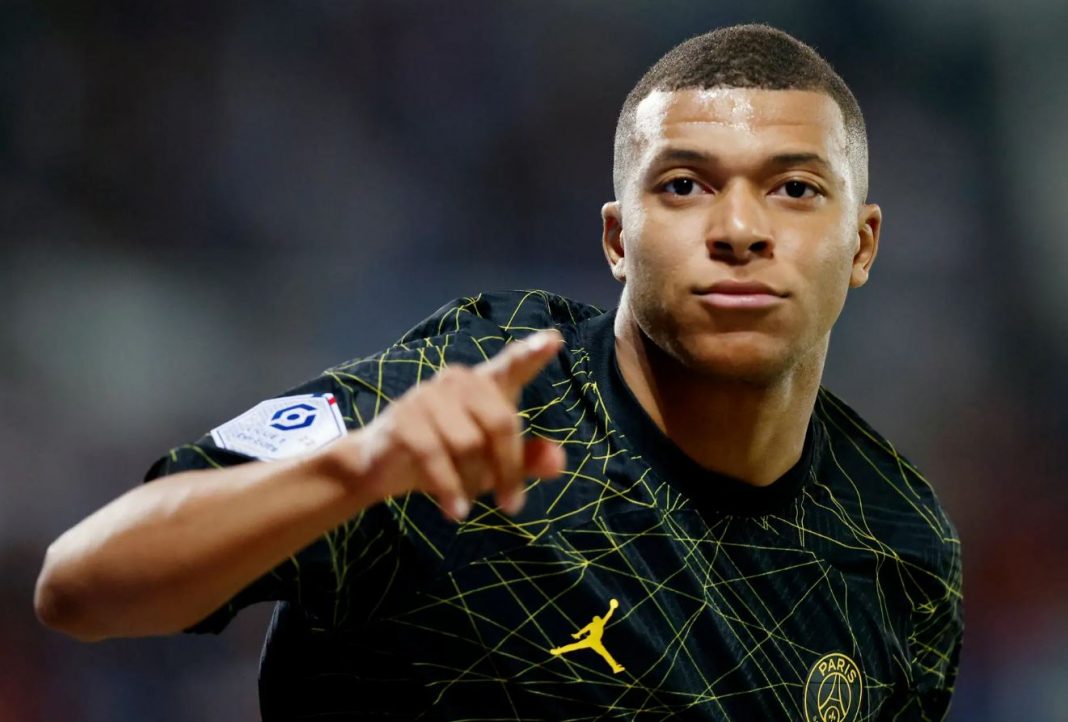 Kylian Mbappé Tells P.S.G. He Will Leave Club Next Summer