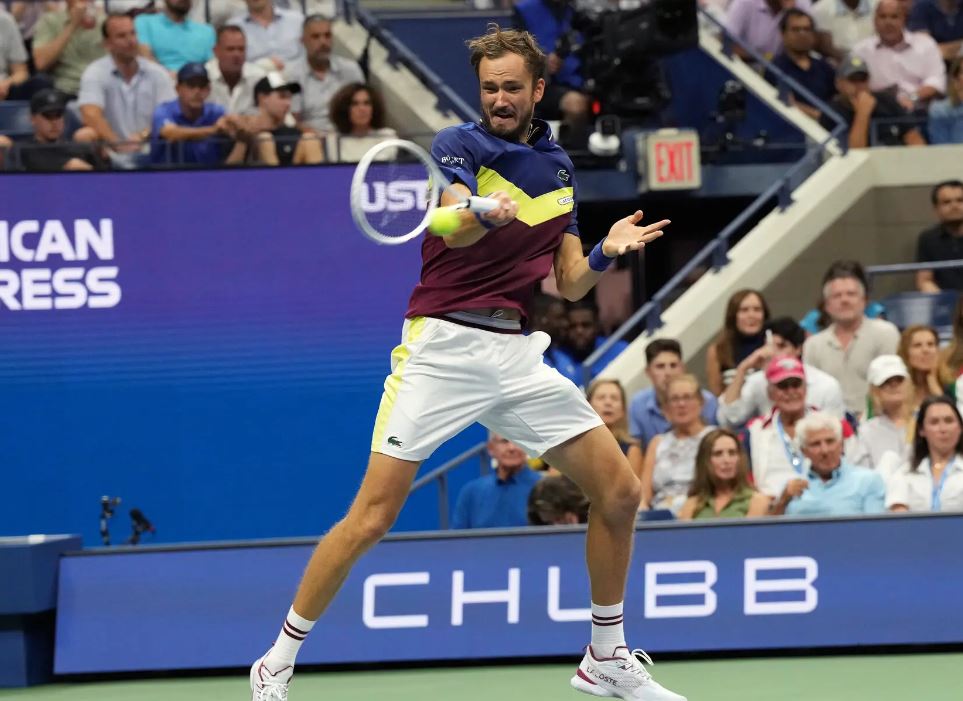 Medvedev Stuns Alcaraz to Meet Djokovic in U.S. Open Finals