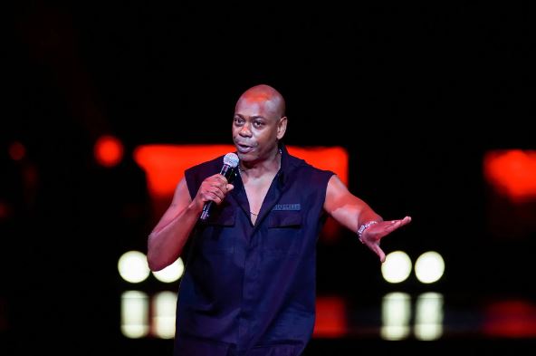 Dave Chappelle’s Remarks on Israel Draw Cheers and Walkouts in Boston