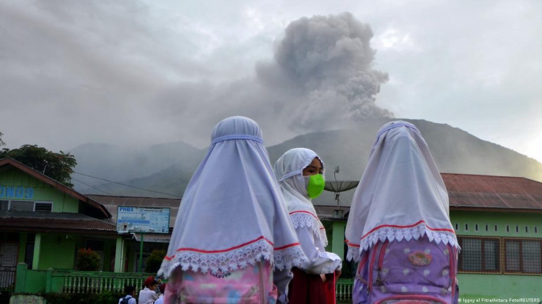 Volcanic Eruption Kills at Least 11 Hikers in Indonesia