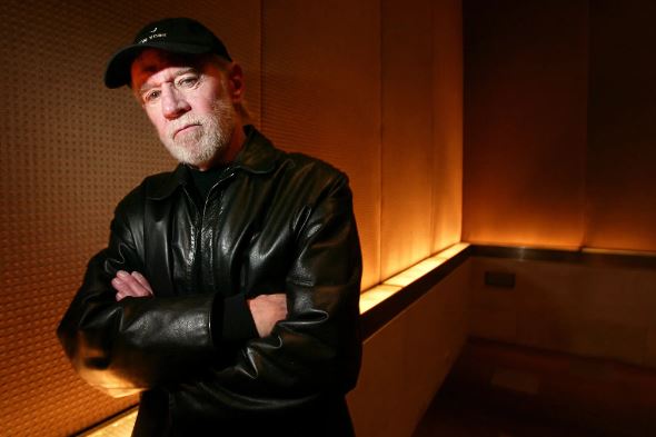 George Carlin’s Estate Sues Podcasters Over A.I. Episode
