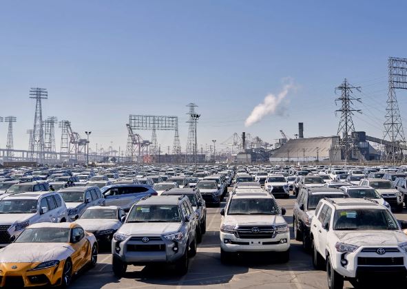 Toyota Halts Shipments of 10 Models Over Mishandling of Engine Tests
